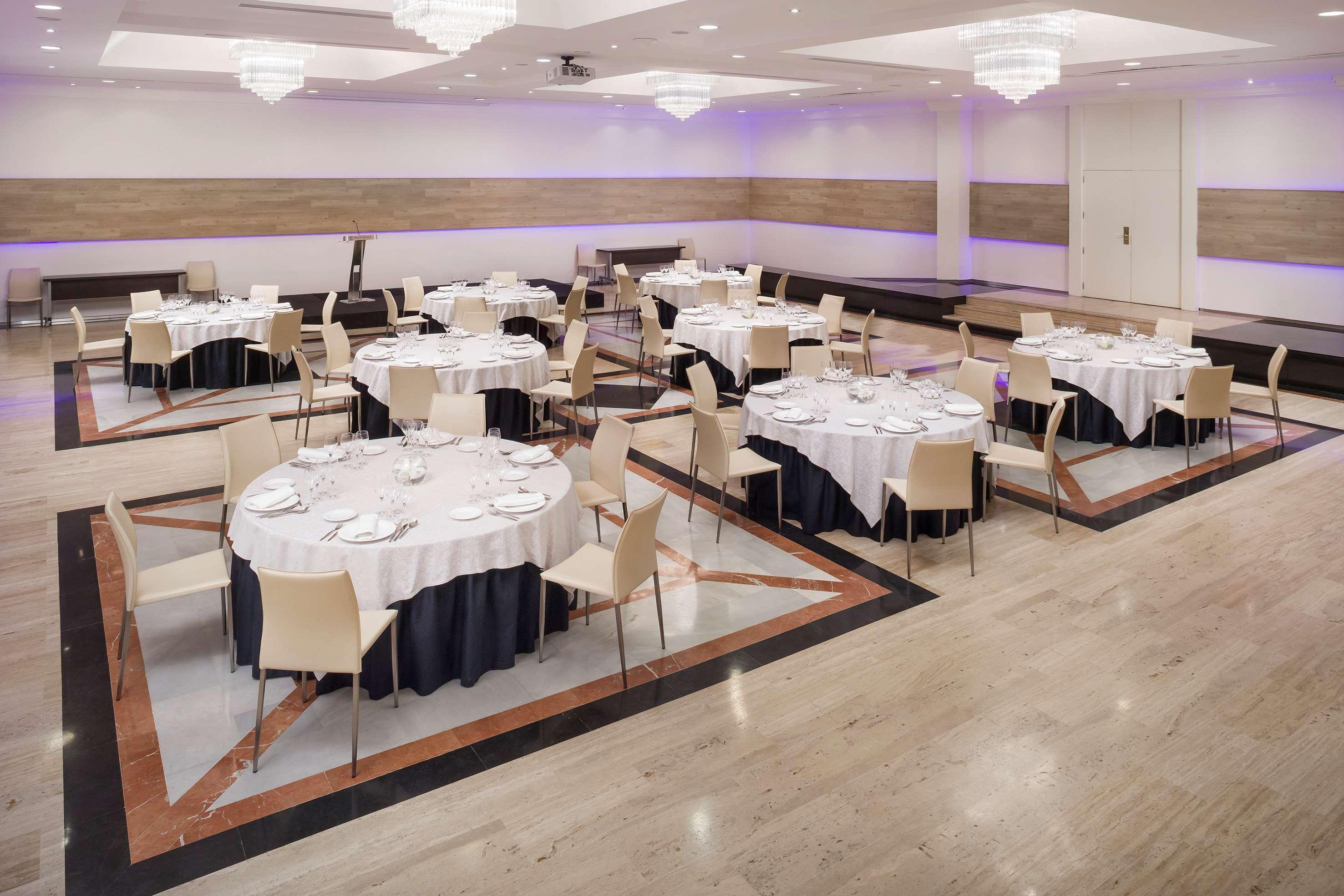 Melia 4* Sevilla